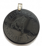 Wolf im Runenkreis (Kettenanhänger aus Horn)