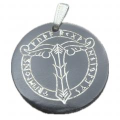 Irminsul im Runenkreis (Kettenanhänger aus Horn)