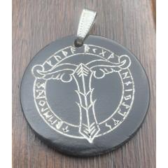 Irminsul im Runenkreis (Kettenanhänger aus Horn)